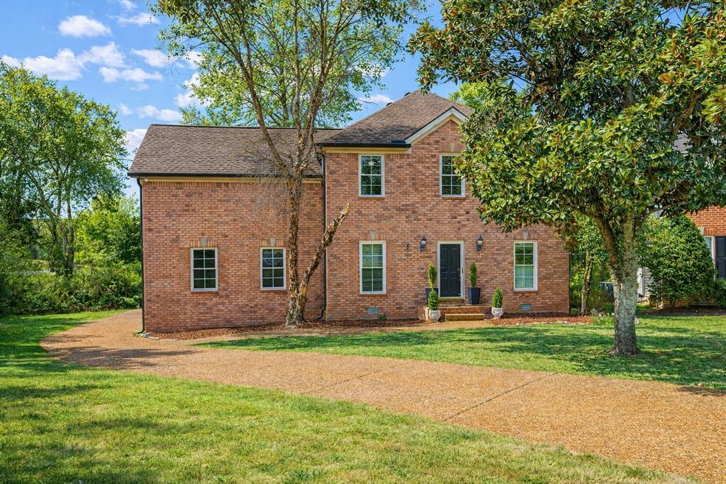 801 W Benjamin Ct, Franklin, TN 37067