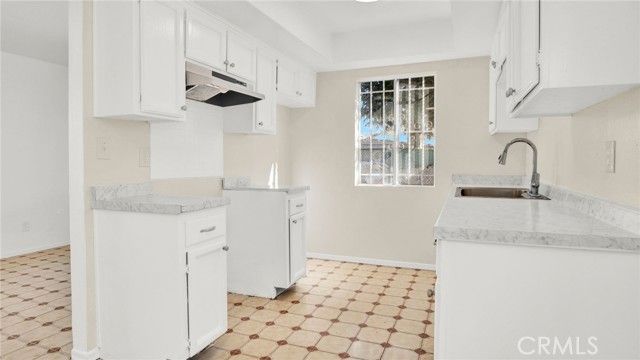 8024 Crockett, Los Angeles, CA 90001