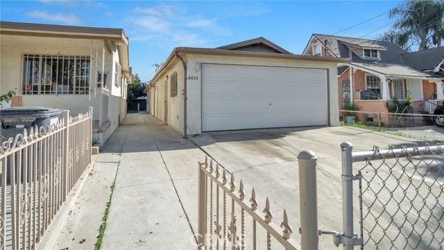 8024 Crockett, Los Angeles, CA 90001