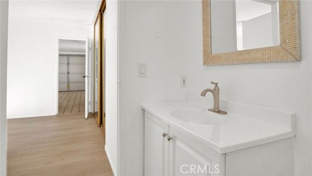 8024 Crockett, Los Angeles, CA 90001