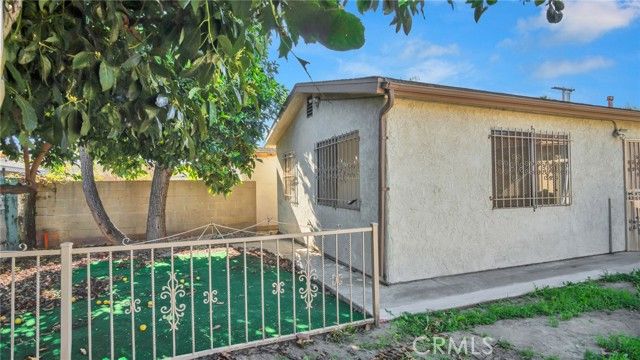 8024 Crockett, Los Angeles, CA 90001