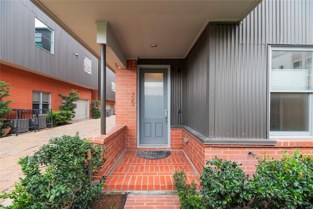 723 Nagle Street, Houston, TX 77003