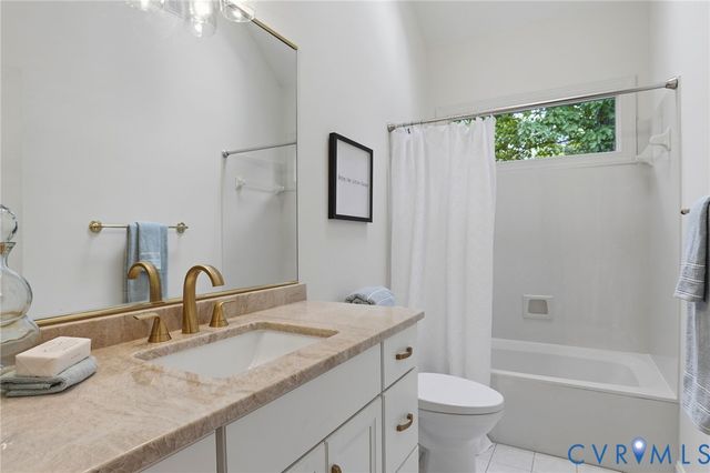 14450 Newgate Rd, Midlothian, VA 23113