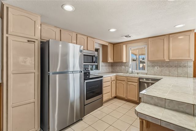 2239 Balboa Drive, Bullhead City, AZ 86442