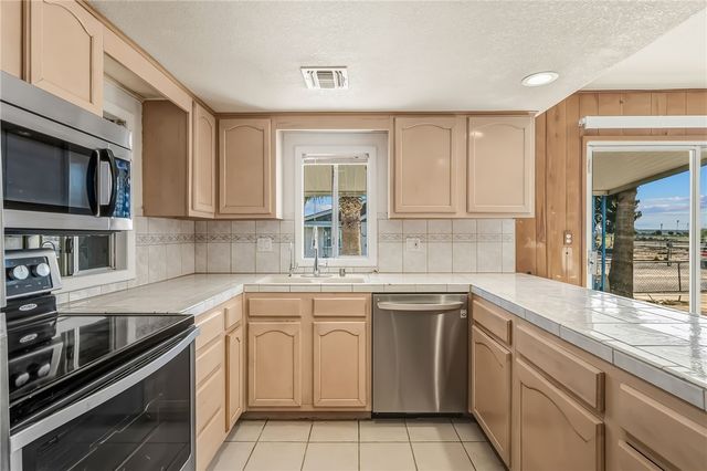 2239 Balboa Drive, Bullhead City, AZ 86442