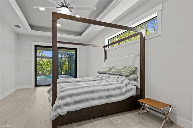 5513 Merlyn LN, Cape Coral, FL 33914