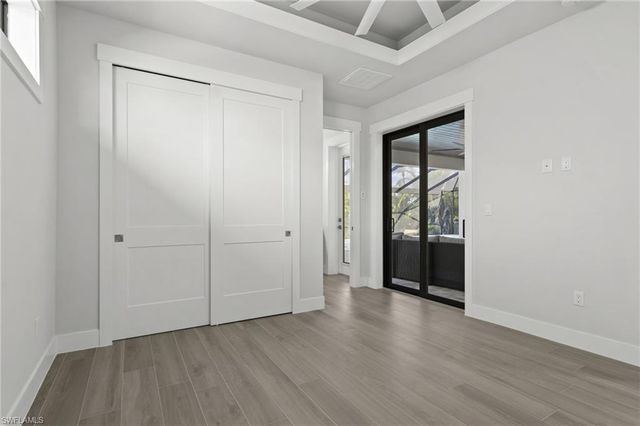 5513 Merlyn LN, Cape Coral, FL 33914