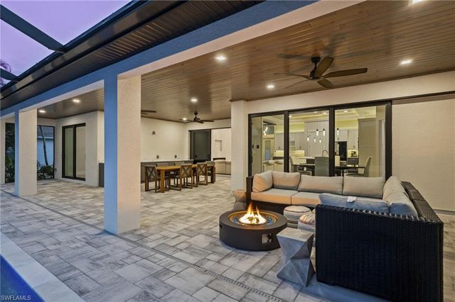 5513 Merlyn LN, Cape Coral, FL 33914