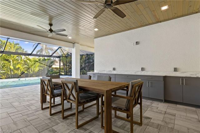 5513 Merlyn LN, Cape Coral, FL 33914