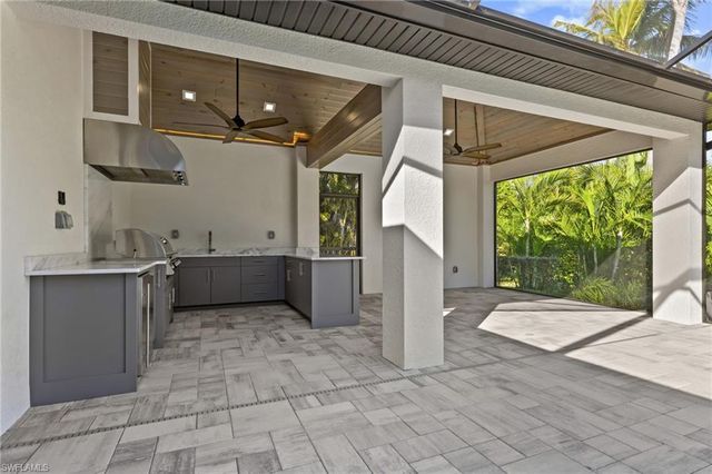 5513 Merlyn LN, Cape Coral, FL 33914