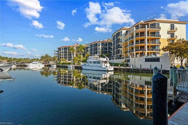 5513 Merlyn LN, Cape Coral, FL 33914