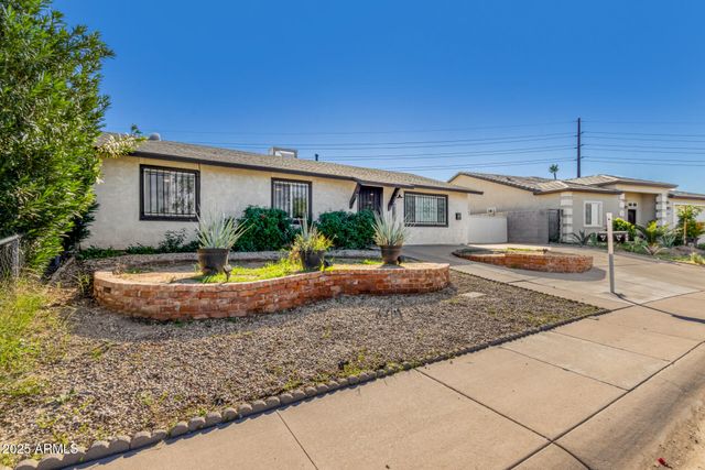 4713 E HIDALGO Avenue, Phoenix, AZ 85040
