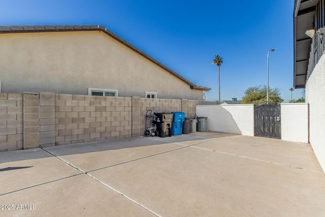 4713 E HIDALGO Avenue, Phoenix, AZ 85040