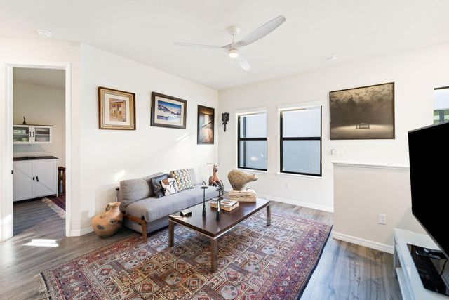 4458 Providence Way, Oakland Park, FL 33309