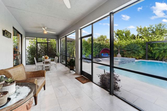 4458 Providence Way, Oakland Park, FL 33309