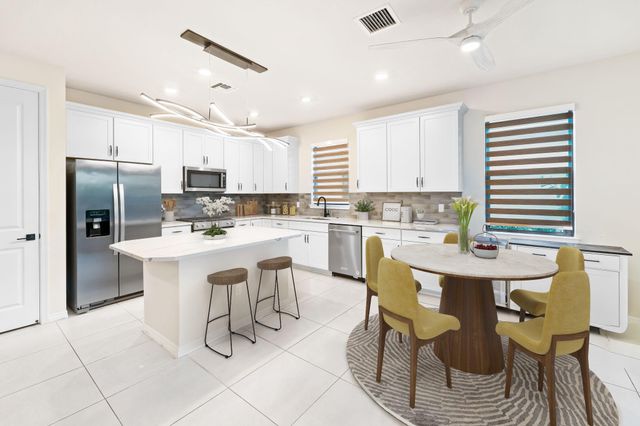 4458 Providence Way, Oakland Park, FL 33309