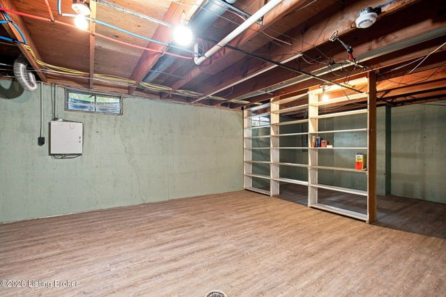 3111 Dunleith Ct, Louisville, KY 40241
