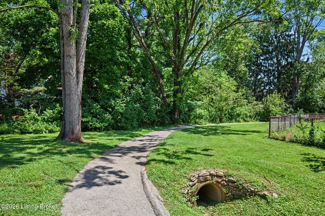 3111 Dunleith Ct, Louisville, KY 40241
