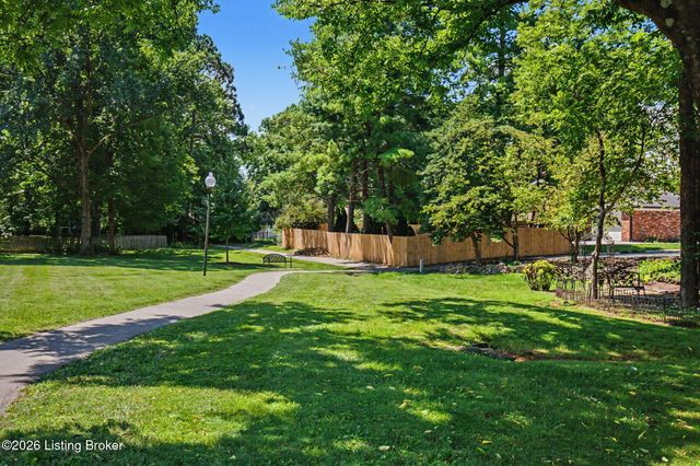3111 Dunleith Ct, Louisville, KY 40241
