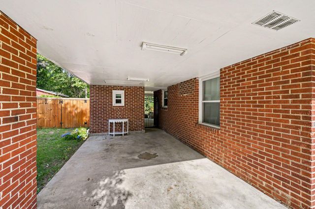 2633 Dellwood Avenue, North Charleston, SC 29405