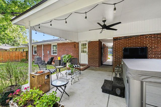 2633 Dellwood Avenue, North Charleston, SC 29405