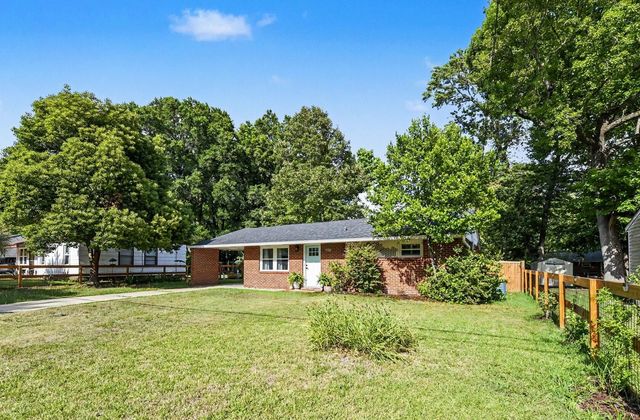 2633 Dellwood Avenue, North Charleston, SC 29405