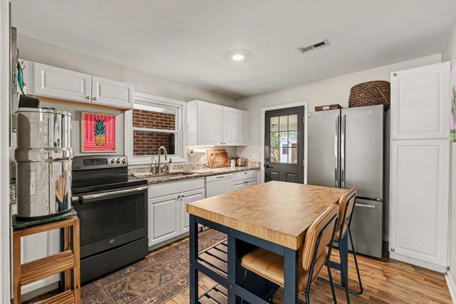 2633 Dellwood Avenue, North Charleston, SC 29405