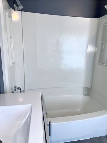 513 Harmony Avenue, Rochester, PA 15074