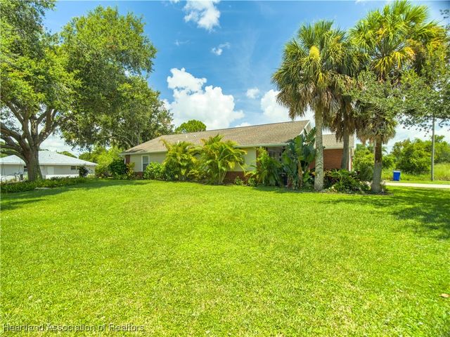 1550 Meadowbrook Street, Lake Placid, FL 33852