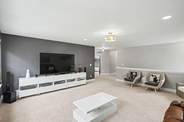 6147 Birchcrest Lane, Commerce Twp, MI 48382