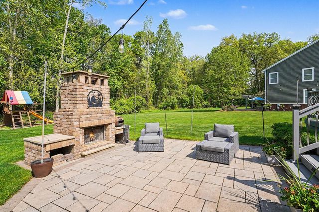 6147 Birchcrest Lane, Commerce Twp, MI 48382