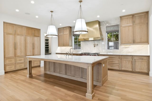3833 Wentwood Drive, University Park, TX 75225