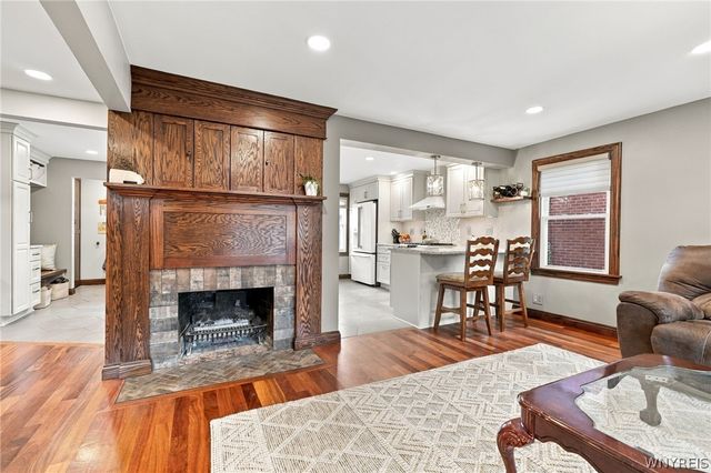 27 Pelham Drive, Buffalo, NY 14214