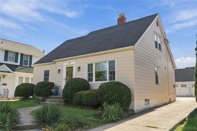 27 Pelham Drive, Buffalo, NY 14214