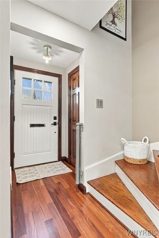 27 Pelham Drive, Buffalo, NY 14214