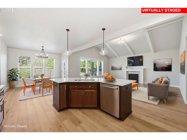 2595 CRESCENT Ave, Eugene, OR 97408