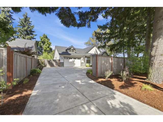 2595 CRESCENT Ave, Eugene, OR 97408