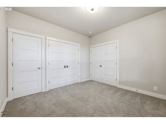 2595 CRESCENT Ave, Eugene, OR 97408