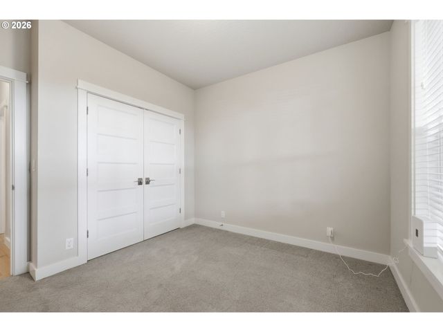 2595 CRESCENT Ave, Eugene, OR 97408