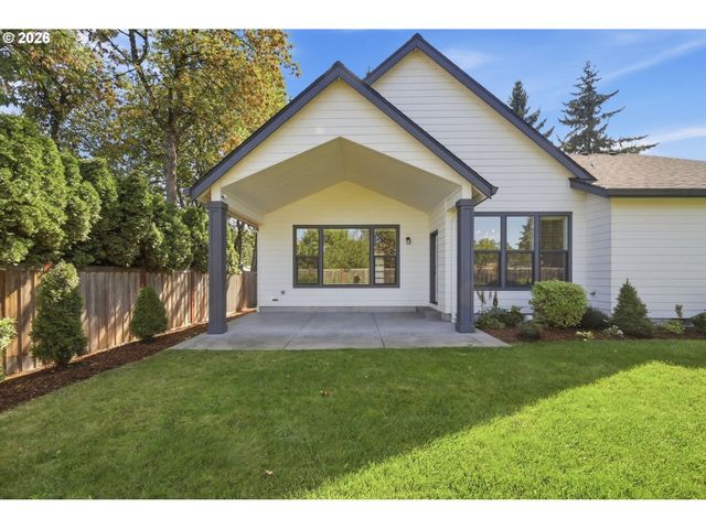 2595 CRESCENT Ave, Eugene, OR 97408