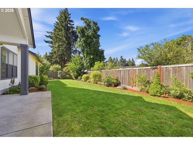 2595 CRESCENT Ave, Eugene, OR 97408