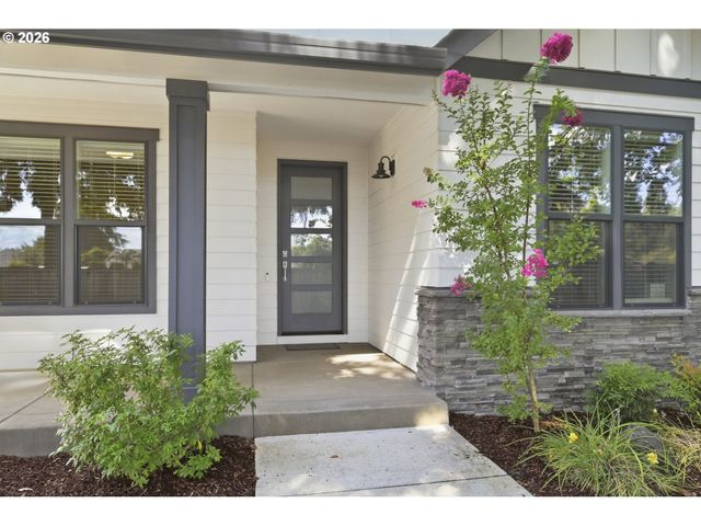 2595 CRESCENT Ave, Eugene, OR 97408