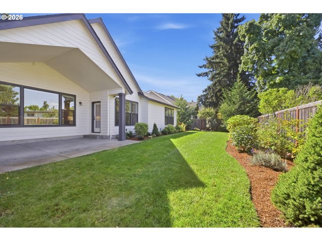 2595 CRESCENT Ave, Eugene, OR 97408