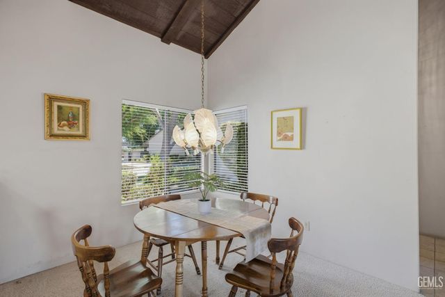 5700 Kirkside Drive D, Bakersfield, CA 93309