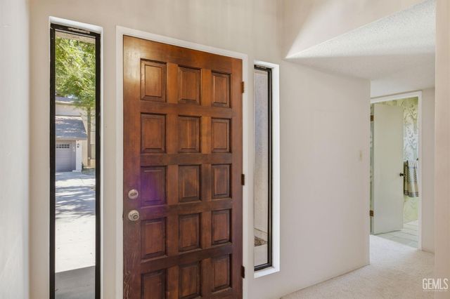 5700 Kirkside Drive D, Bakersfield, CA 93309