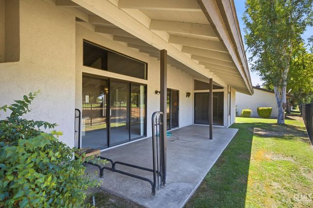 5700 Kirkside Drive D, Bakersfield, CA 93309