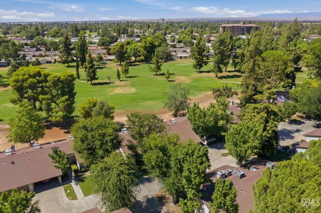 5700 Kirkside Drive D, Bakersfield, CA 93309