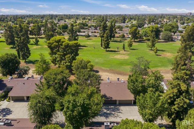 5700 Kirkside Drive D, Bakersfield, CA 93309