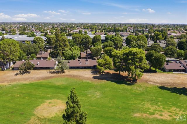 5700 Kirkside Drive D, Bakersfield, CA 93309