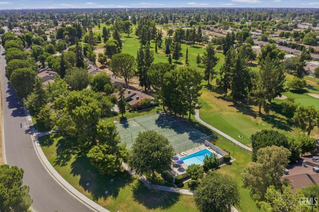 5700 Kirkside Drive D, Bakersfield, CA 93309